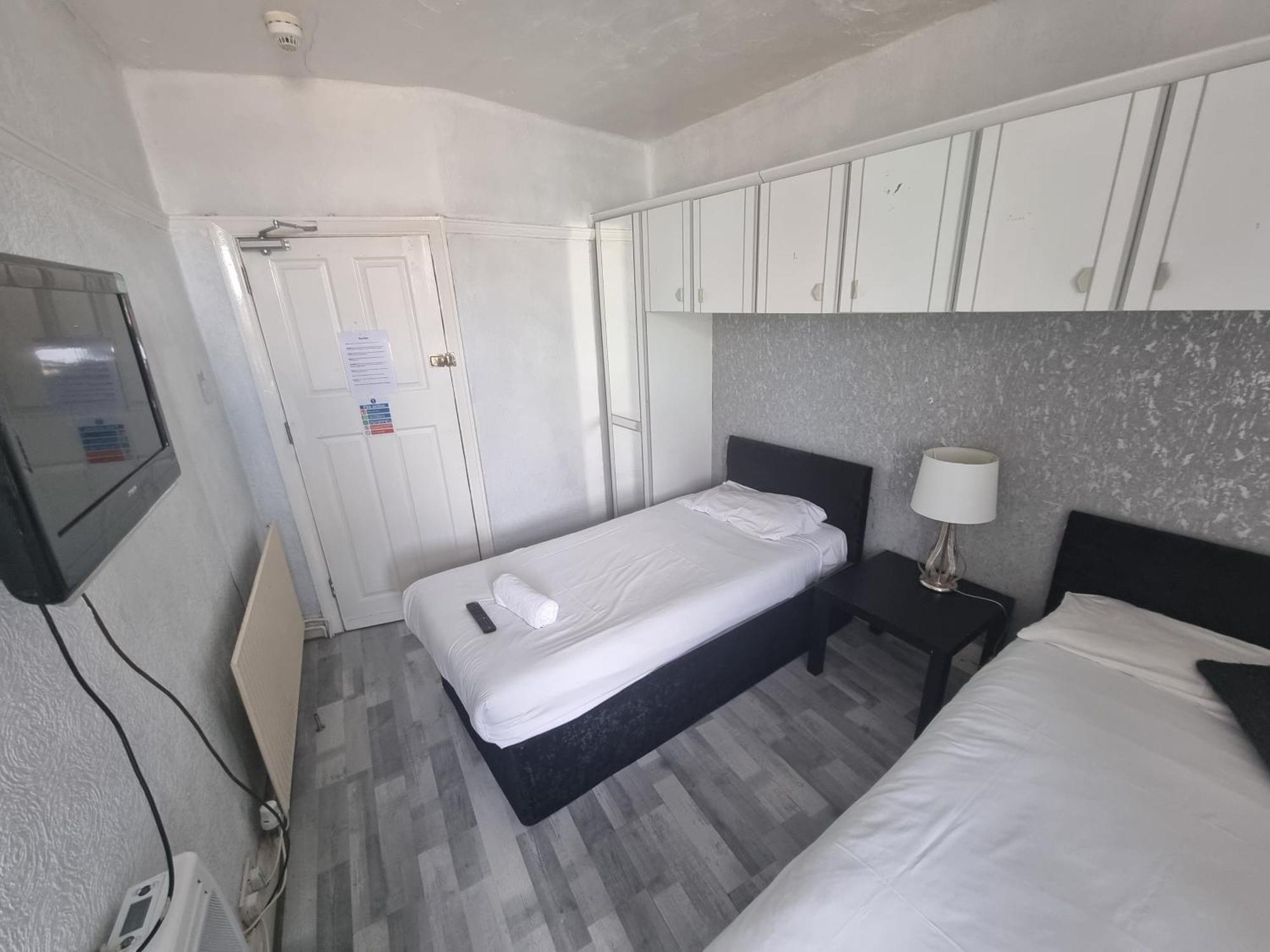 Henson Hotel Pleasure Beach Блэкпул Номер фото