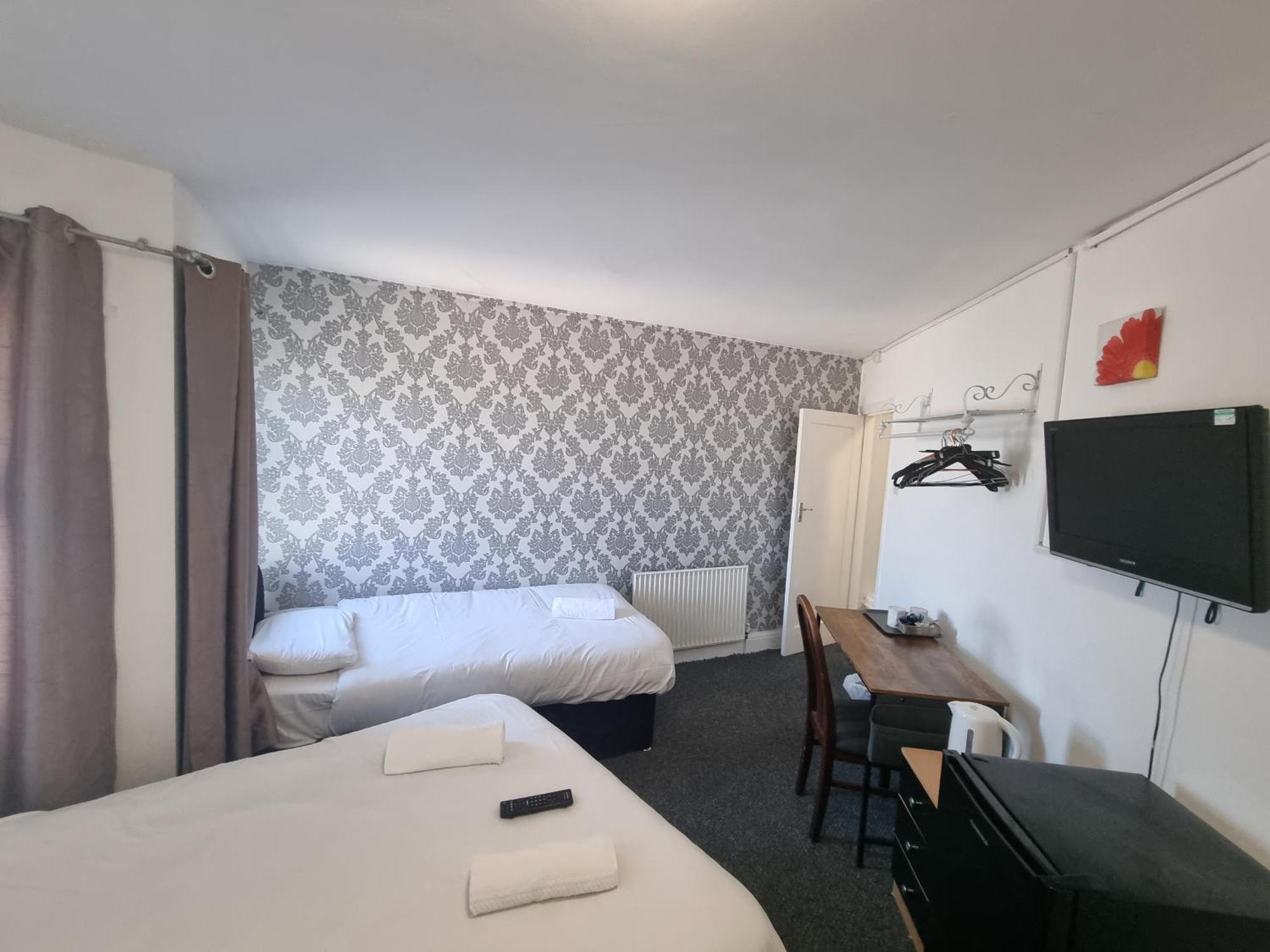 Henson Hotel Pleasure Beach Блэкпул Номер фото